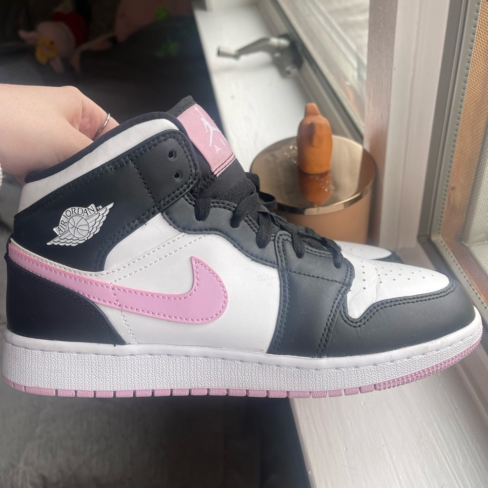 Air Jordan 1 Mid GS 'White Light Arctic Pink'